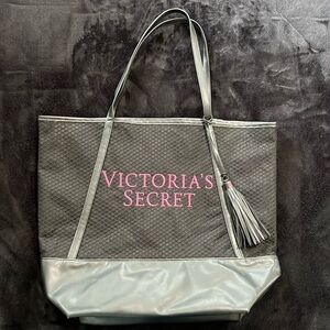 Victoria’s Secret tote
